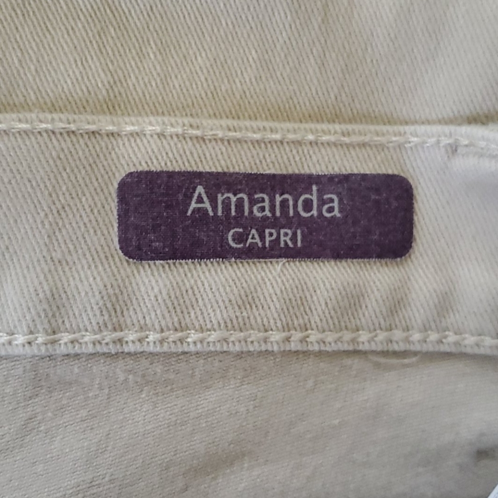 Capris - Picture 4 of 6